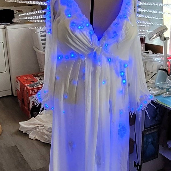DIY LED starter kit wearable project by Finonda — colorful LED strand lights
